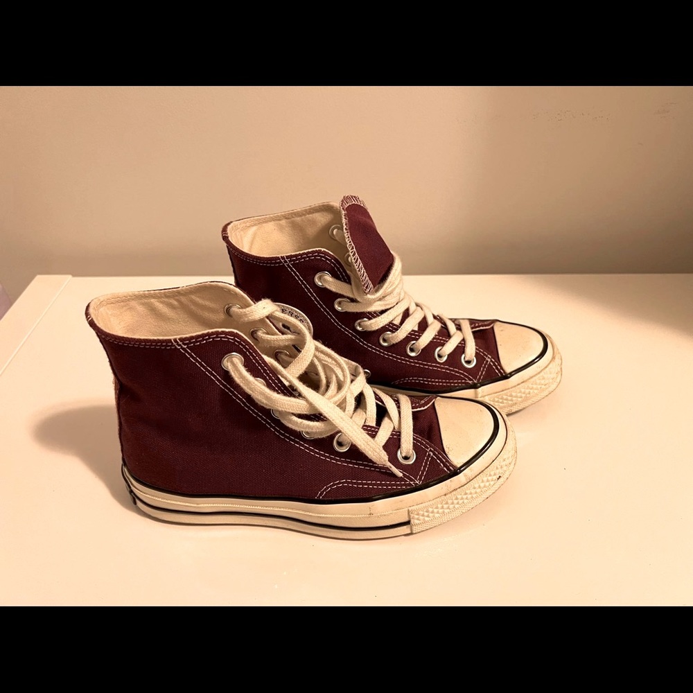 Converse sneaker
